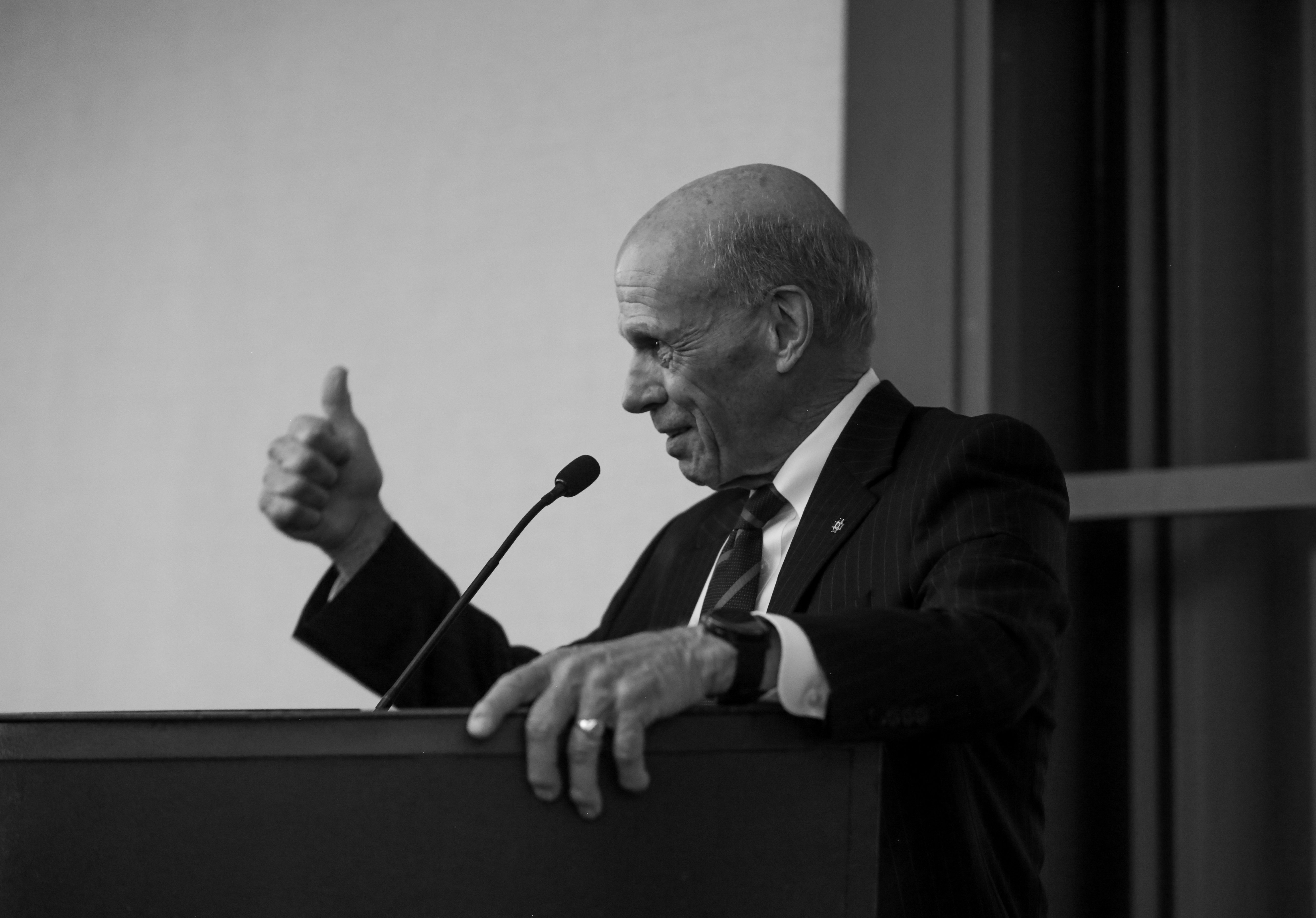 Top 7 Over 70 CR-8916