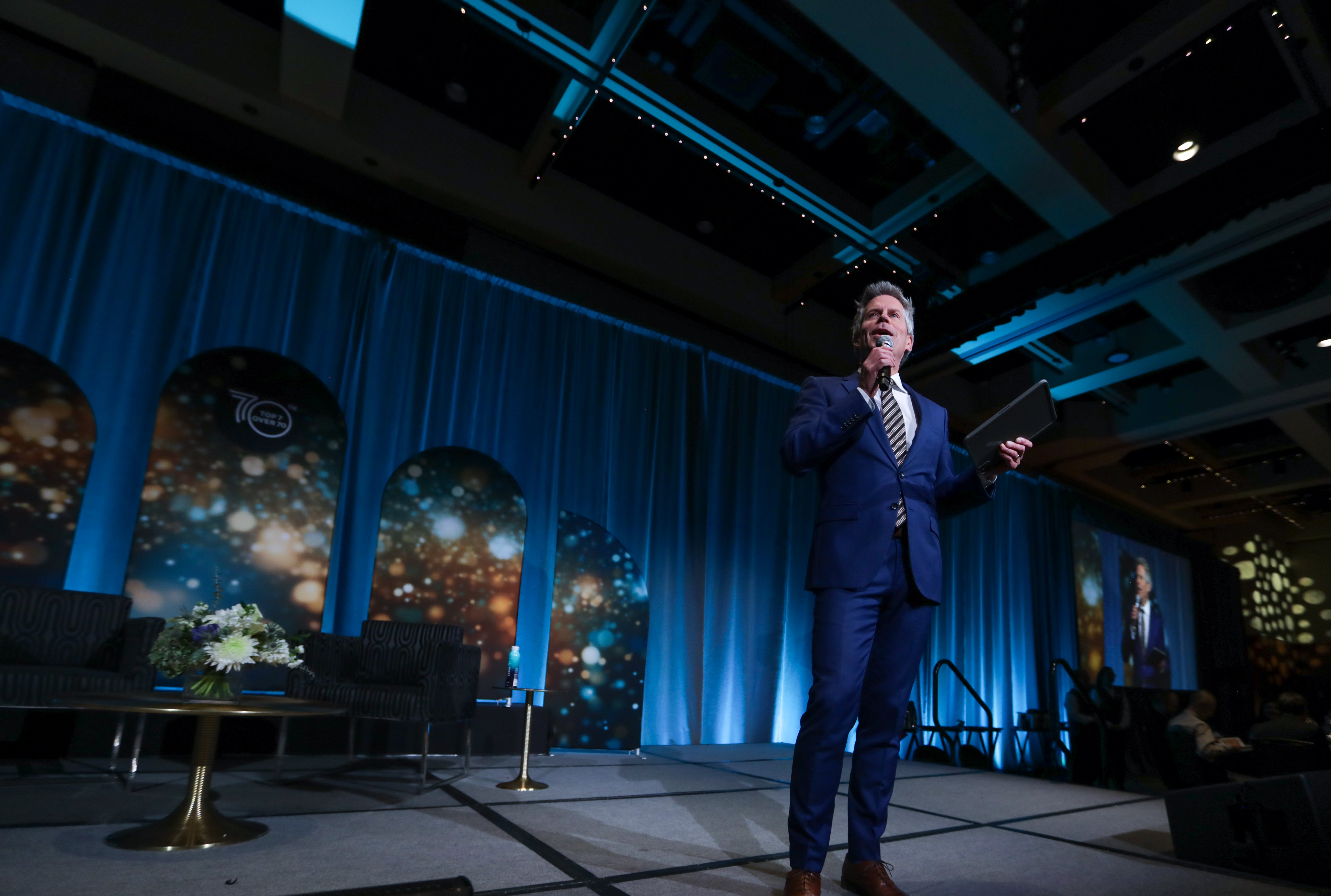 Top 7 Over 70 CR-9042